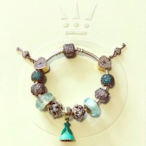 Authentic Pandora jewelry  Bracelet with 11 charms